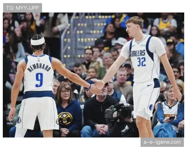 戴维斯强势对抗助球队取胜,状态回暖迎关键胜利 戴维斯强势对抗助球队取胜,状态回暖迎关键胜利