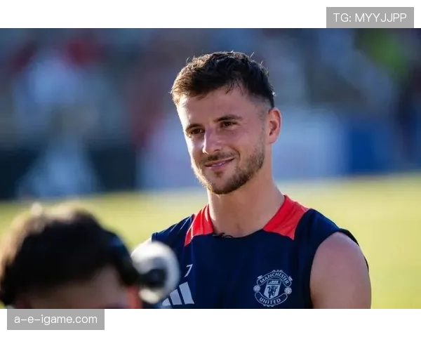 曼联中场焕然一新：阵容升级助推状态回升，重燃争冠希望