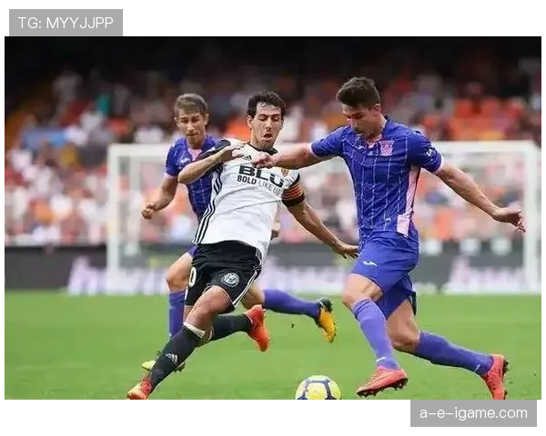 乌德勒支反击效率飙升,战术调整成效显著引关注 乌德勒支反击效率飙升,战术调整成效显著引关注