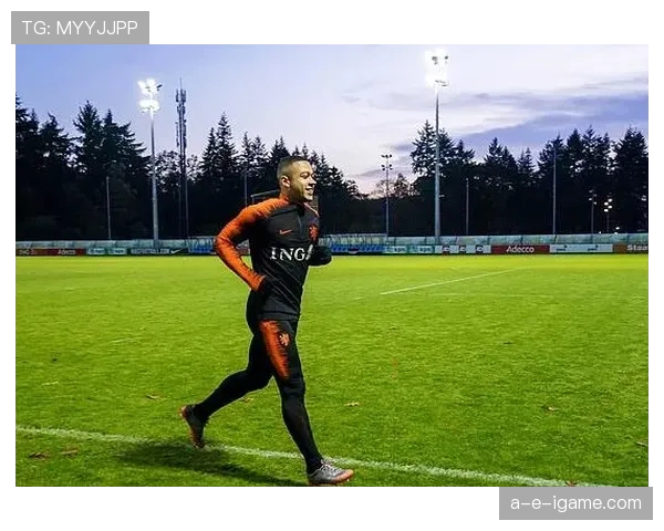 德佩闪耀赛场：创造力助球队取胜，状态火热持续高光