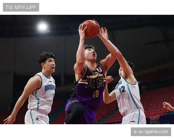 雷吉纳中路渗透显成效，新战术助球队强势逆转取胜