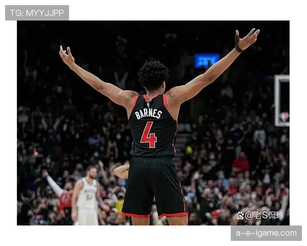 斯科蒂·巴恩斯挡拆制造多次空位，助马刺提升关键时刻得分效率